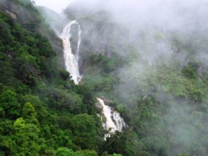 Kurundu Oya Ella Waterfall