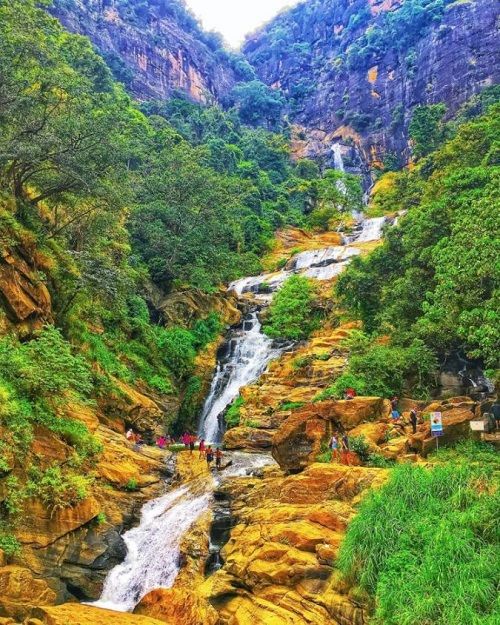 ravana ella waterfall sri lanka
