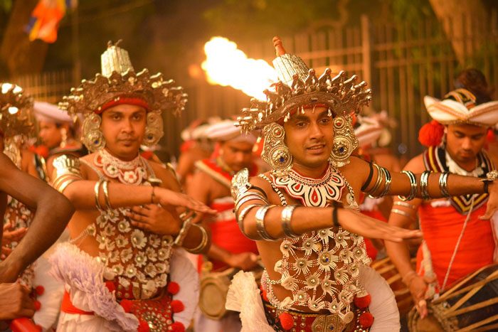 kandy esala perahera dancers