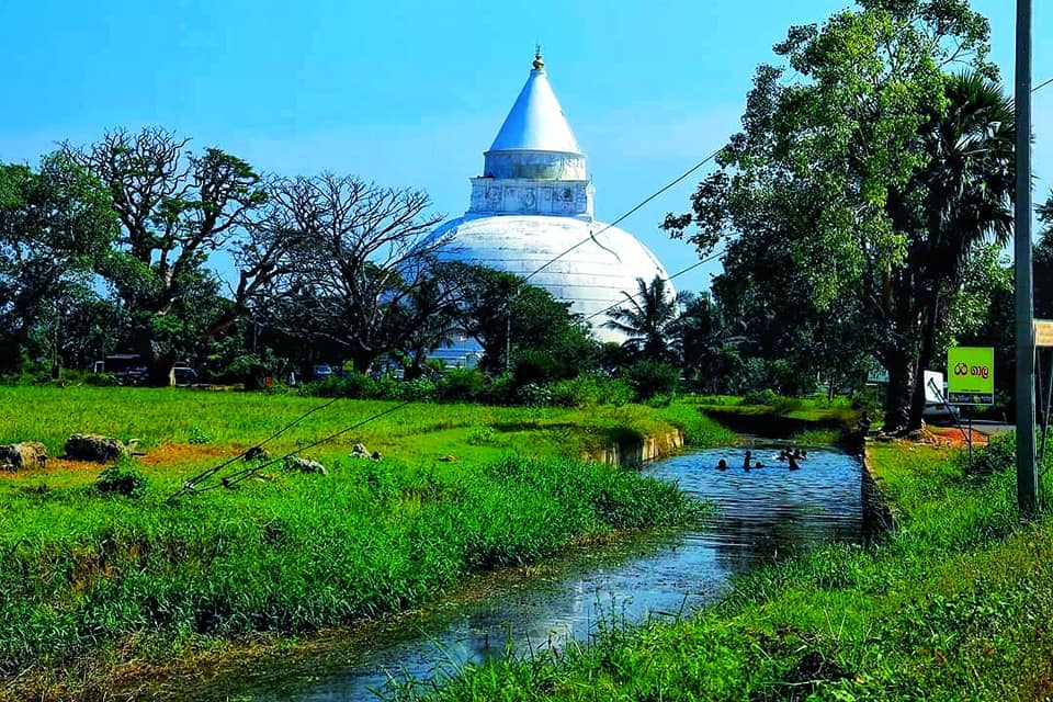 Tissamaharamaya temple