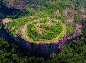 Dhanigala / Kandegama