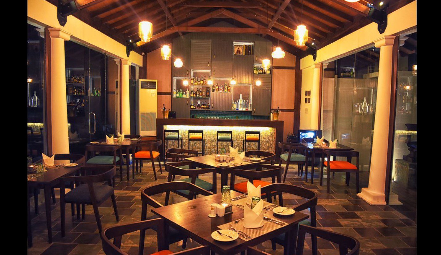 Dine at Triple O Six